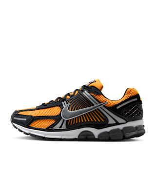 ◆関税/送料無料◆NIKE ZOOM VOMERO 5◆正規品◆人気商品◆ Amazon.com | NIKE Zoom Vomero 5 Men's Trainers Sneakers